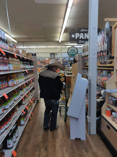 Grocery Store «Harvest Market Estacada», reviews and photos, 280 N Broadway St, Estacada, OR 97023, USA