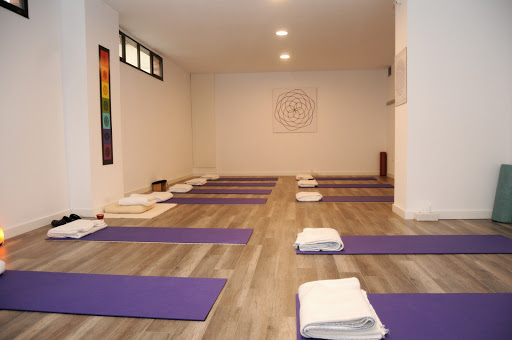 Escuela Yoga Pamplona Hridayam