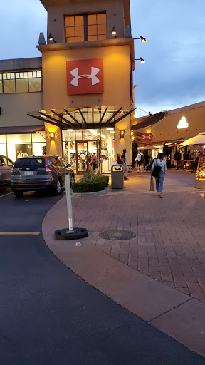 Clothing Store «Under Armour Factory House», reviews and photos, 100 Citadel Drive, Commerce, CA 90040, USA