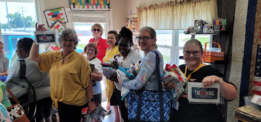 Fabric Store «Cuts & Bolts Fabrics», reviews and photos, 24 Washington St, Chillicothe, MO 64601, USA