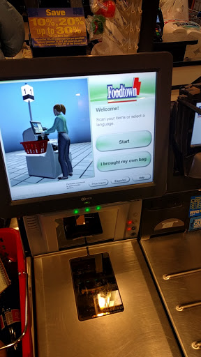 Grocery Store «Foodtown of Kensington», reviews and photos, 382 McDonald Ave, Brooklyn, NY 11218, USA