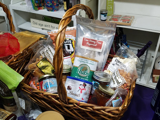 Gift Shop «Very Virginia Shop», reviews and photos, 16 S King St, Leesburg, VA 20175, USA