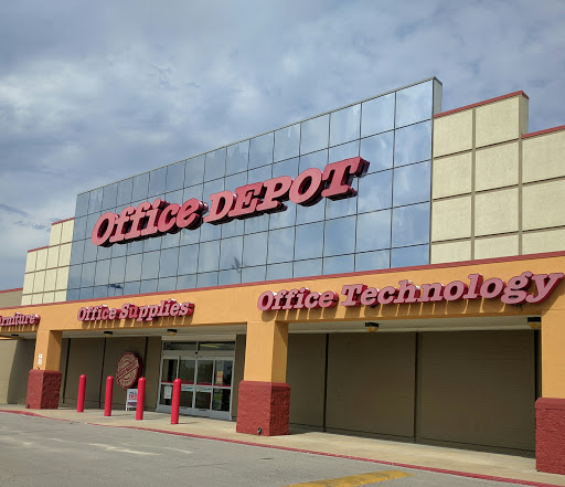 Office Depot, 605 N Belt Hwy, St Joseph, MO 64506, USA, 