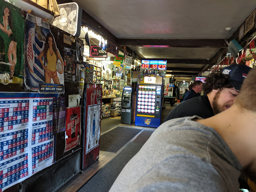 Liquor Store «Rite Liquors», reviews and photos, 1649 W Division St, Chicago, IL 60622, USA