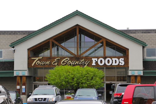 Grocery Store «Town & Country Foods», reviews and photos, 219 N 19th Ave, Bozeman, MT 59718, USA
