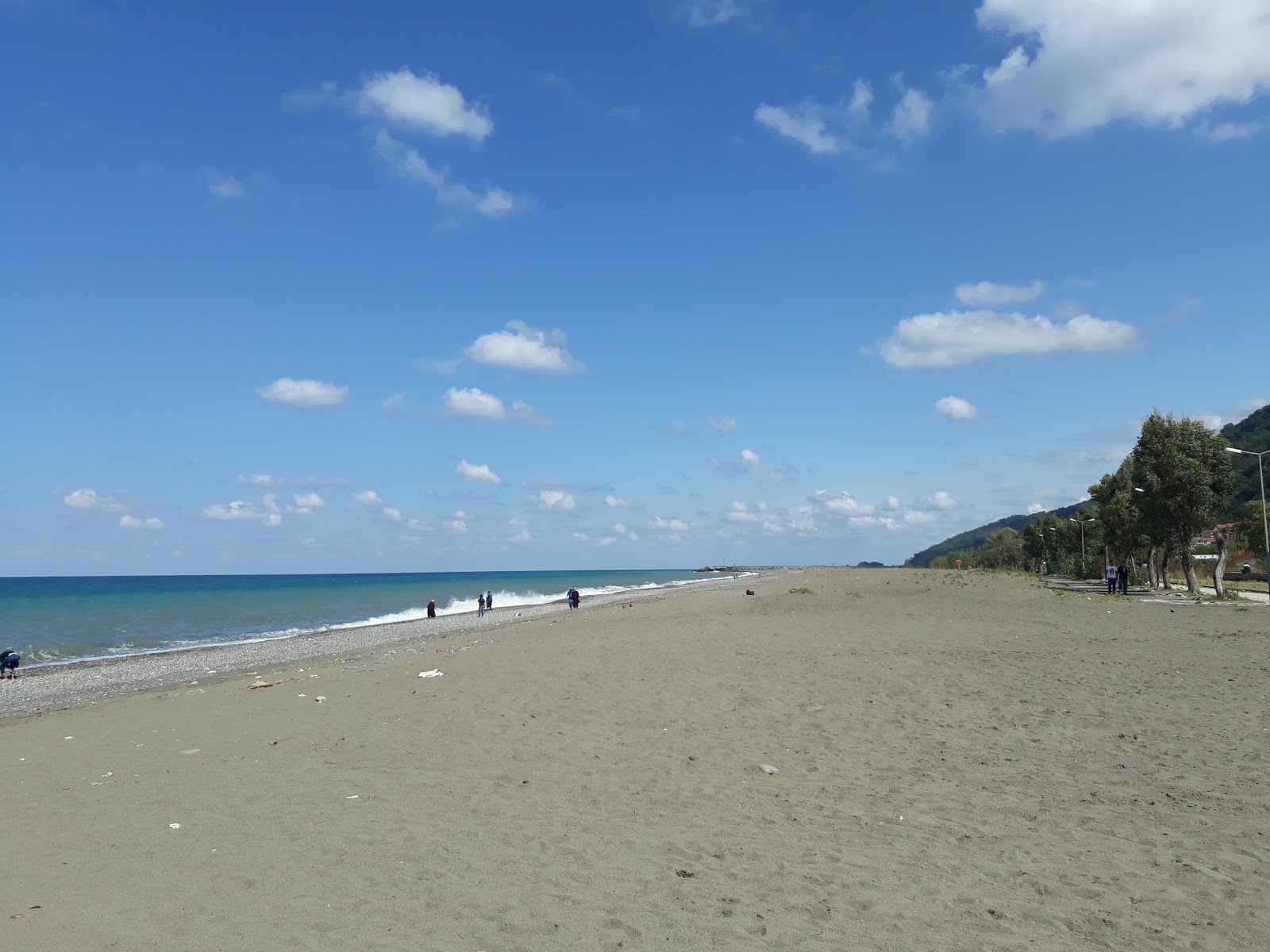 Foto de Cocuk Bahces Beach - lugar popular entre os apreciadores de relaxamento