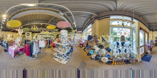 Boutique «Lucky Me Boutique», reviews and photos, 385 1st St, Lake Oswego, OR 97034, USA