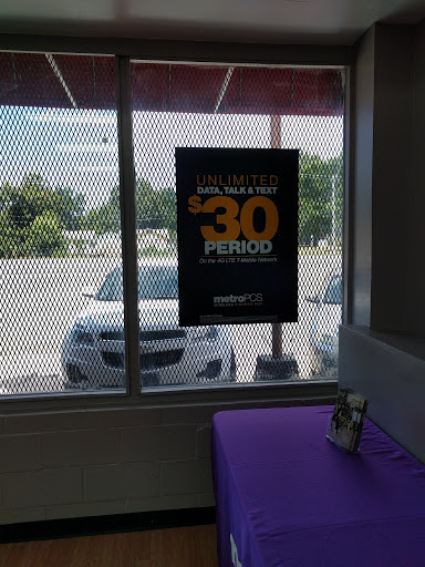 Cell Phone Store «MetroPCS Authorized Dealer», reviews and photos, 1812 Pike Ave, North Little Rock, AR 72116, USA