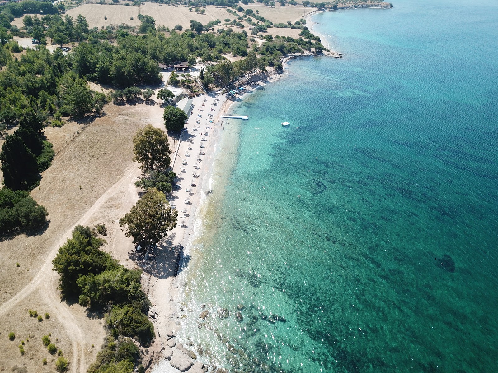 Foto di Lalekent Beach con una superficie del sabbia luminosa