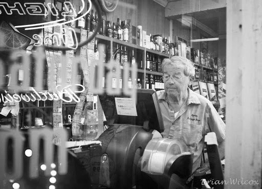 Liquor Store «Sharon Package Store», reviews and photos, 1 Gay St, Sharon, CT 06069, USA