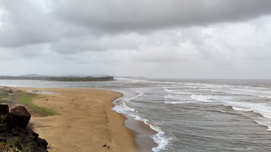 Manjaguni Beach