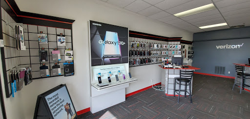 Cell Phone Store «Verizon Wireless - Cellular Plus», reviews and photos, 1500 N 19th Ave, Bozeman, MT 59718, USA
