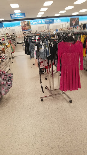 Clothing Store «Ross Dress for Less», reviews and photos, 2128 N 2nd St, Millville, NJ 08332, USA