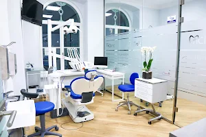 nClinic - Dentysta i Ortodonta Świdnica image