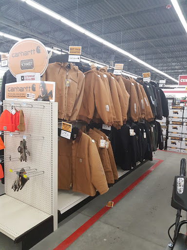 Home Improvement Store «Tractor Supply Co.», reviews and photos, 124 Commerce Way, Newport, VT 05855, USA