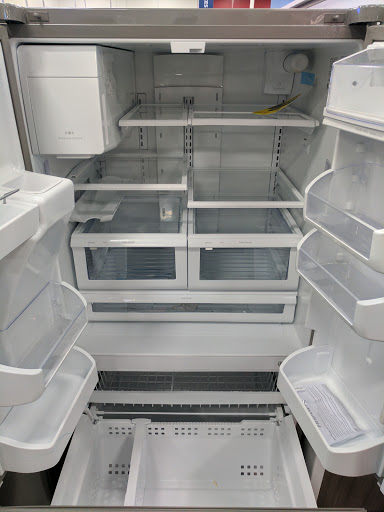 Electronics Store «Best Buy», reviews and photos, 4601 E Colonial Dr, Orlando, FL 32803, USA