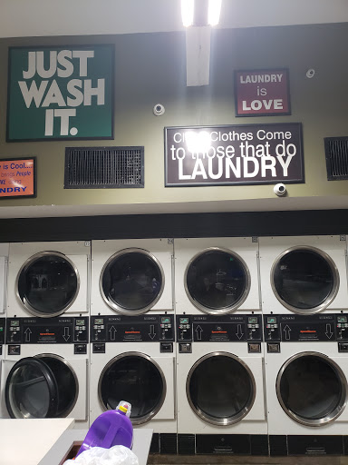 Laundromat «Laundry World», reviews and photos, 500 W 29th St, Hialeah, FL 33012, USA