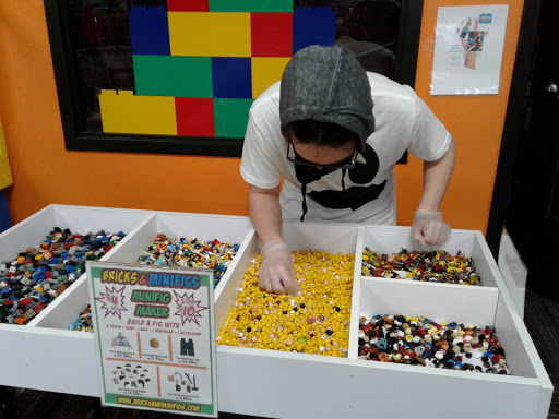 Toy Store «Bricks & Minifigs San Antonio», reviews and photos, 21850 Bulverde Rd #102, San Antonio, TX 78259, USA