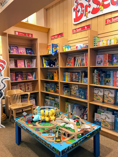 Book Store «Barnes & Noble», reviews and photos, 4000 Jericho Turnpike, East Northport, NY 11731, USA