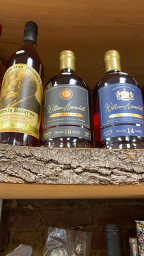 Liquor Store «Red Castle Liquor Store and Growler Filling Station», reviews and photos, 1200 S 1st St, Louisville, KY 40203, USA