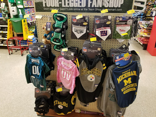 Pet Supply Store «PetSmart», reviews and photos, 620 N West End Blvd, Quakertown, PA 18951, USA