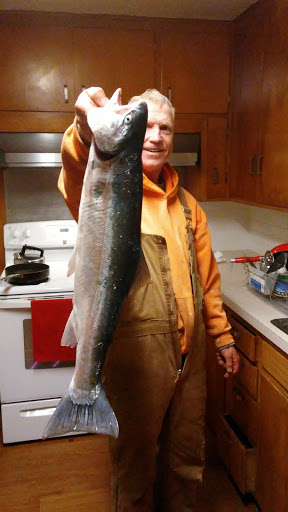 Sporting Goods Store «Rogue Outdoor Store», reviews and photos, 29865 Ellensburg Ave, Gold Beach, OR 97444, USA