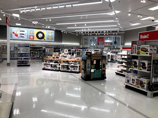 Department Store «Target», reviews and photos, 28201 Diehl Rd, Warrenville, IL 60555, USA