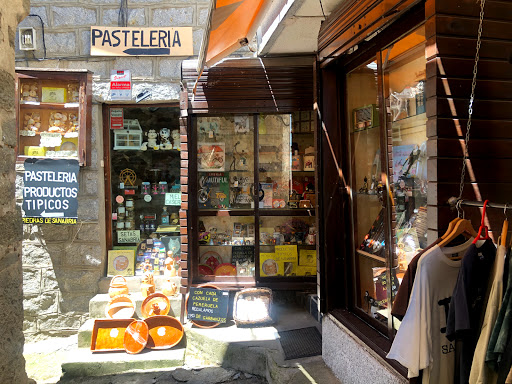 Pastelería Panadería Vaquero en Puebla de Sanabria, Zamora