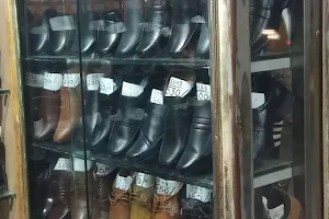 Shoe Style (Footwear Showroom) * શૂ સ્ટાઇલ - (ફટવેર શૉરૂમ) image