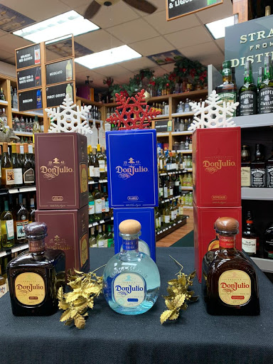 Liquor Store «Floral Park Wine & Liquor», reviews and photos, 259-09 Hillside Avenue, Glen Oaks, NY 11004, USA