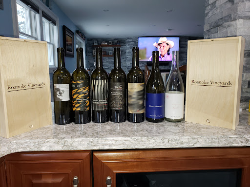 Winery «Roanoke Vineyards», reviews and photos, 3543 Sound Ave, Riverhead, NY 11901, USA