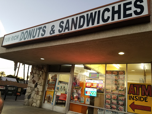 Yum-Rich Donut Shop, 20129 Vanowen St, Canoga Park, CA 91306, USA, 