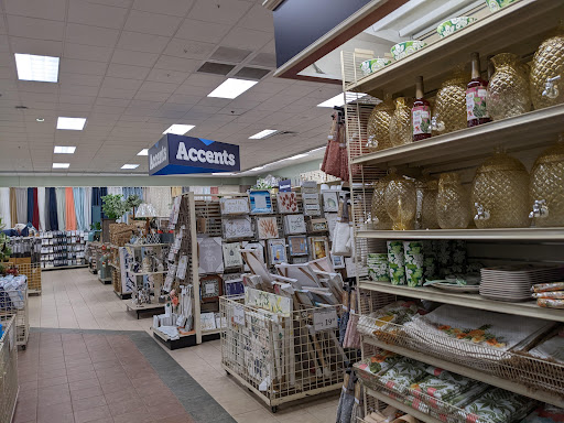 Home Goods Store «Christmas Tree Shops», reviews and photos, 340 Patriot Pl, Foxborough, MA 02035, USA