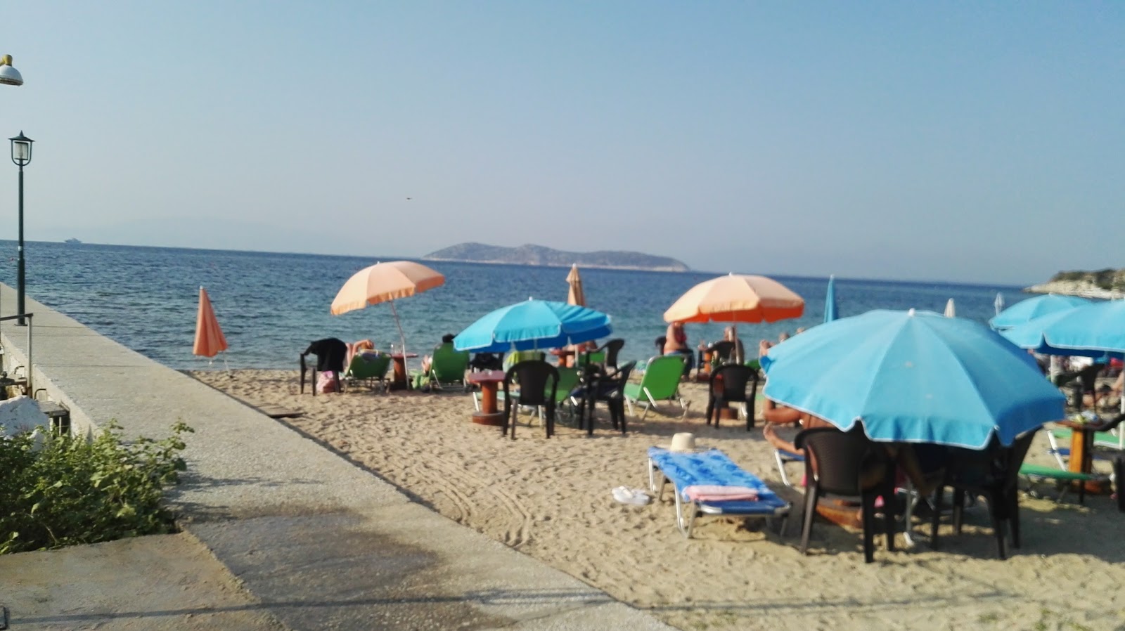 Foto de Ftapodi beach - lugar popular entre los conocedores del relax