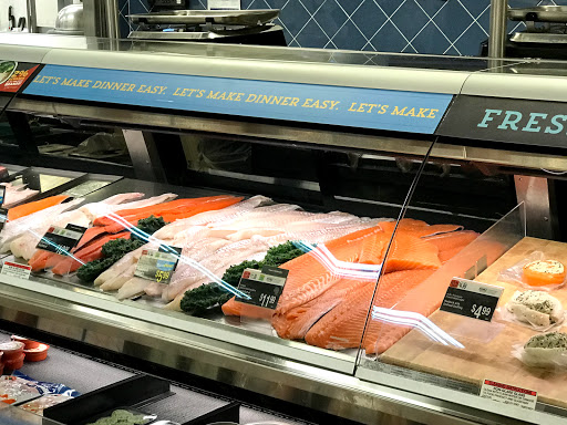 Grocery Store «Hannaford Supermarket», reviews and photos, 80 Wolfeboro Hwy, Alton, NH 03809, USA