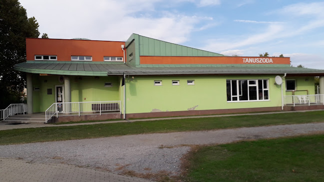 Szigetvár Tanuszoda - Iskola