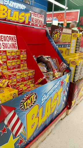 Department Store «Walmart Supercenter», reviews and photos, 1618 W McClain Ave, Scottsburg, IN 47170, USA