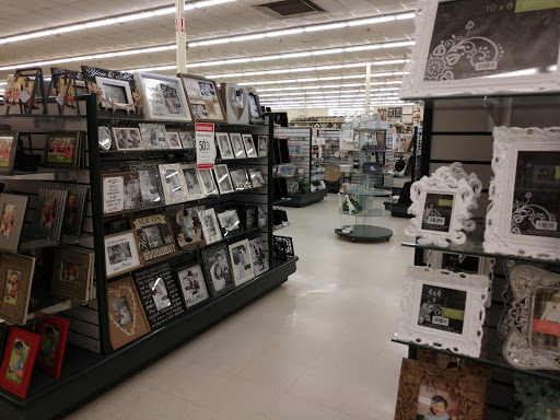 Craft Store «Hobby Lobby», reviews and photos, 11 W 39th St, Kearney, NE 68847, USA