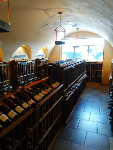 Wine Store «Mills Fine Wine & Spirits», reviews and photos, 87 Main St, Annapolis, MD 21401, USA