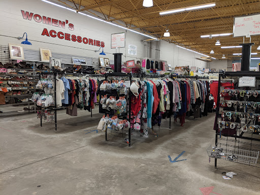 Thrift Store «Island Thrift», reviews and photos, 1800 NY-112, Medford, NY 11763, USA