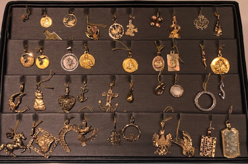 Jewelry Store «American Jewelry & Loan - Pontiac», reviews and photos, 546 N Telegraph Rd, Pontiac, MI 48341, USA