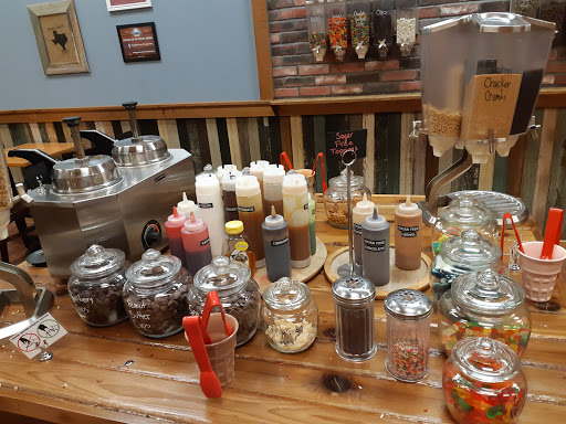 Frozen Yogurt Shop «Front Porch», reviews and photos, 3107 S Interstate 35 #770, Round Rock, TX 78664, USA