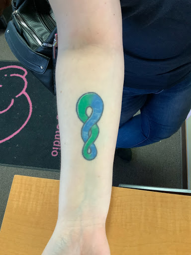 Tattoo Shop «Pink Elephant Tattoo Studio», reviews and photos, 707 S Ankeny Blvd, Ankeny, IA 50023, USA