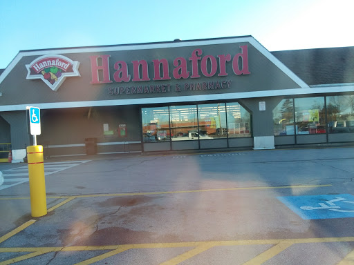 Grocery Store «Hannaford Supermarket», reviews and photos, 22 Goding Rd, Lincoln, ME 04457, USA