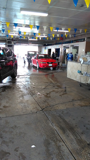 Car Wash «Superior Car Wash», reviews and photos, 3104 N Harlem Ave # 1, Chicago, IL 60634, USA