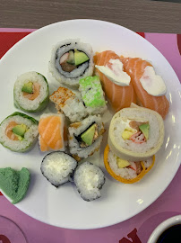 Sushi du Restaurant chinois Royal Wok à Champs-sur-Marne - n°12