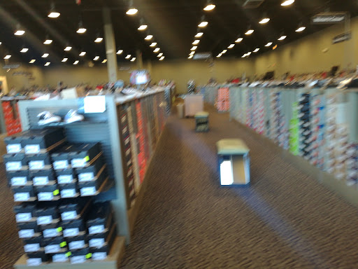 Shoe Store «DSW Designer Shoe Warehouse», reviews and photos, 2701 N Mall Dr, Virginia Beach, VA 23452, USA