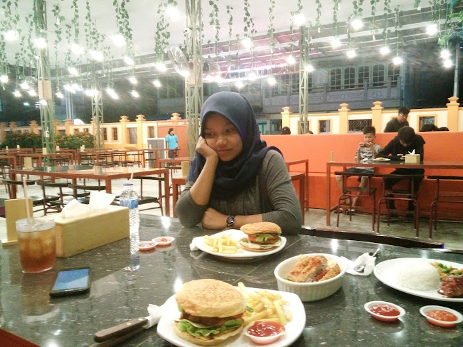 Teras Kota Cafe And Restaurant