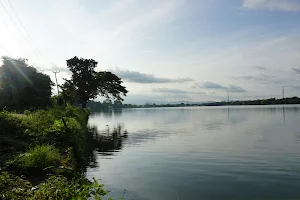 Danau Mawang image