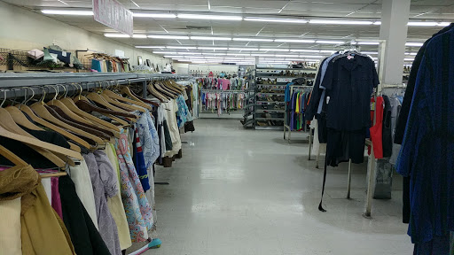 Thrift Store «Buckner Thrift Store», reviews and photos, 1654 S Buckner Blvd, Dallas, TX 75217, USA
